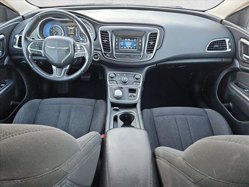 Used 2015 Chrysler 200 Limited w/ Convenience Group image 17