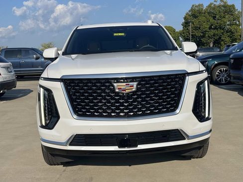 Used 2025 Cadillac Escalade Premium Luxury w/ Touring Package AWD/4WD image 9