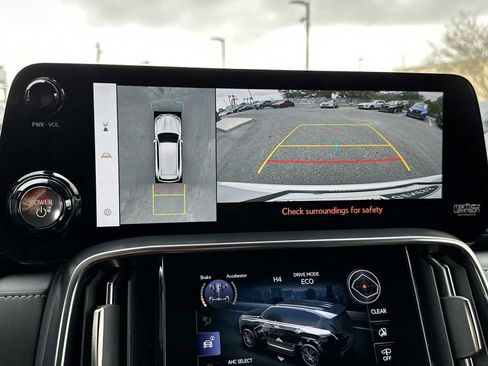 Used 2026 Lexus LX 700h Overtrail image 18