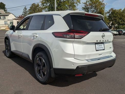 New 2026 Nissan Rogue SV AWD/4WD image 26