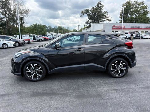 Used 2022 Toyota C-HR XLE FWD image 28