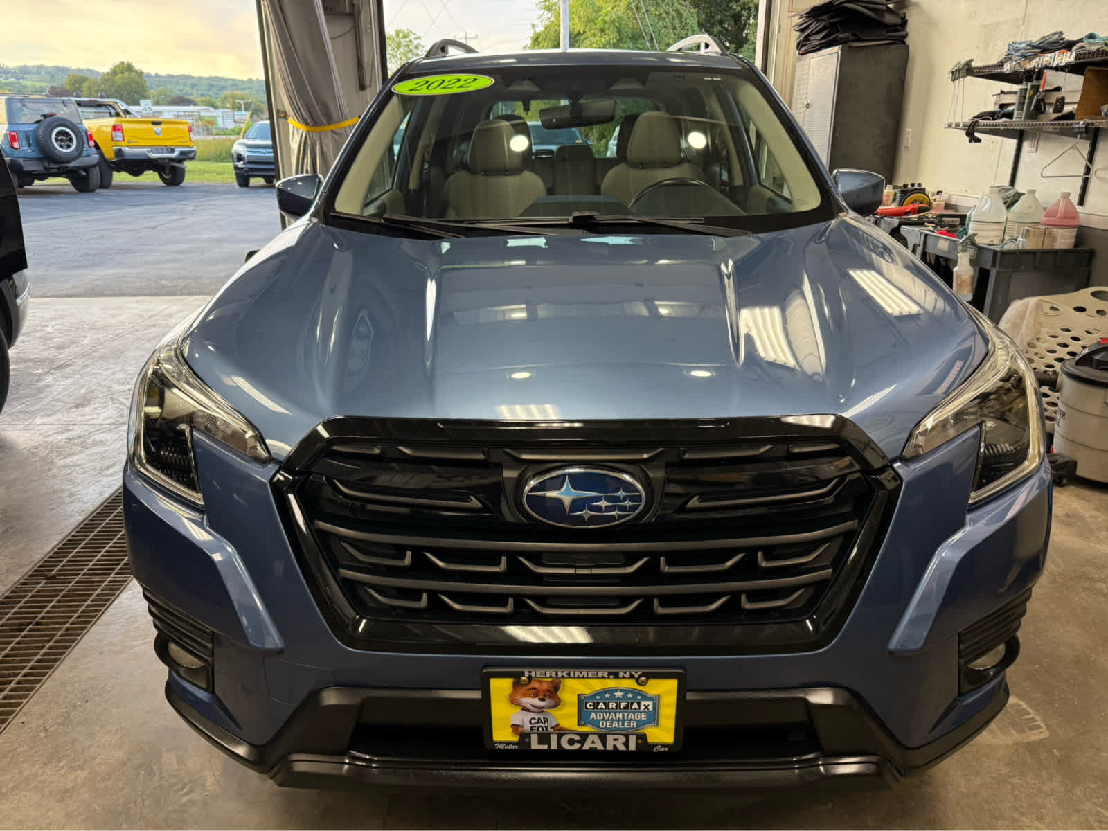 Used 2023 Subaru Forester Premium AWD/4WD image 2