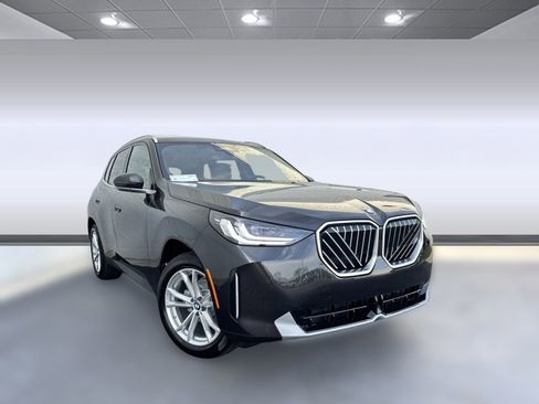Used 2025 BMW X3 xDrive30i w/ Convenience Package image 6