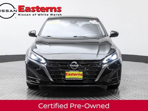 Certified 2024 Nissan Altima 2.5 SV w/ SV Premium Package image 3