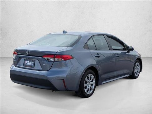 Used 2024 Toyota Corolla LE FWD image 5