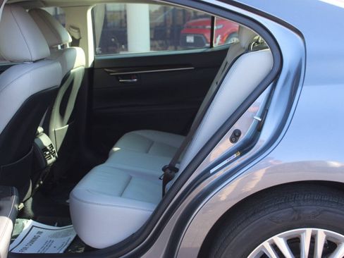 Used 2014 Lexus ES 350 w/ Luxury Package FWD image 14