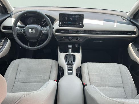 Used 2025 Honda HR-V LX image 18