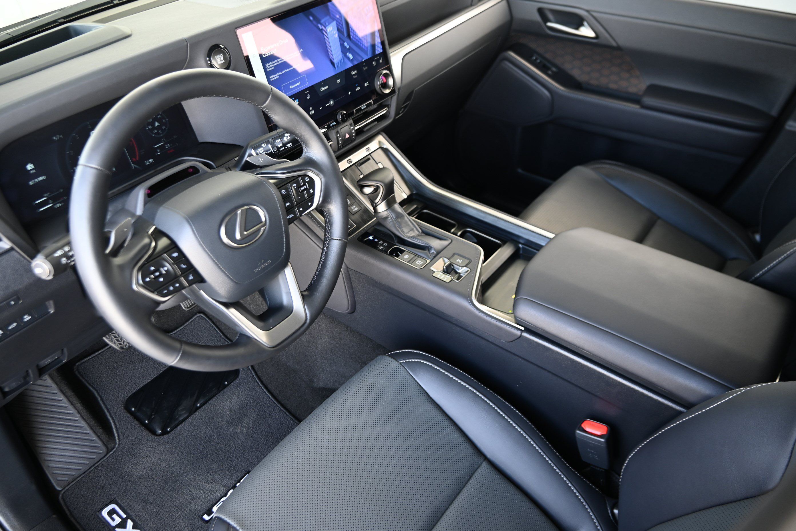 Used 2026 Lexus GX 550 w/ Accessory Package (ZB) AWD/4WD image 16