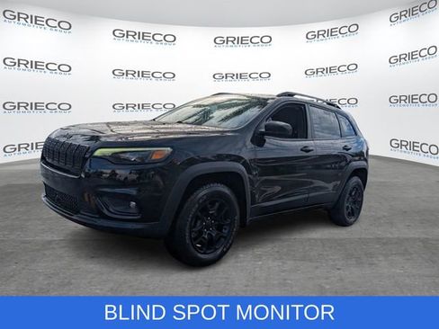 Used 2022 Jeep Cherokee Latitude image 3