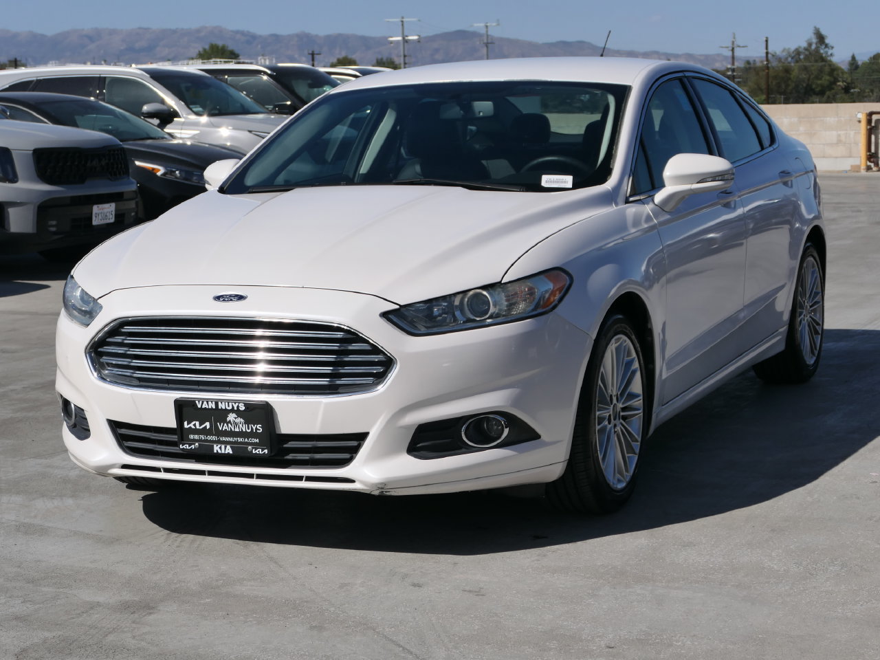 Used 2014 Ford Fusion SE w/ Equipment Group 202A FWD image 7