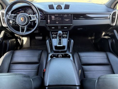 Used 2019 Porsche Cayenne image 10