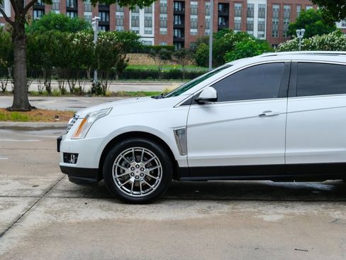 Used 2014 Cadillac SRX Premium w/ Driver Assist Package FWD image 11
