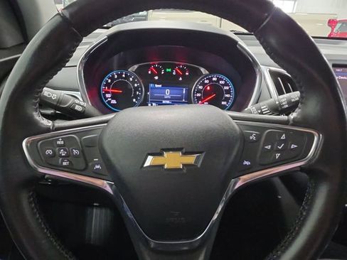 Used 2021 Chevrolet Equinox LT AWD/4WD image 11