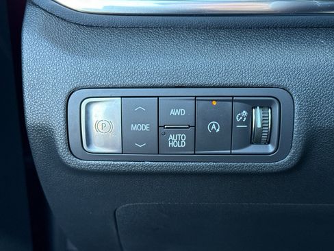 Used 2026 GMC Terrain Elevation image 35