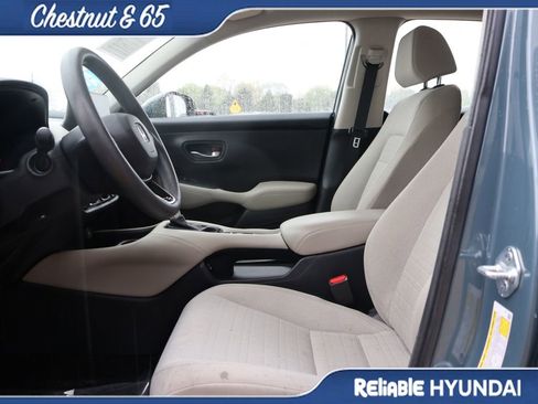 Used 2025 Honda HR-V LX image 23