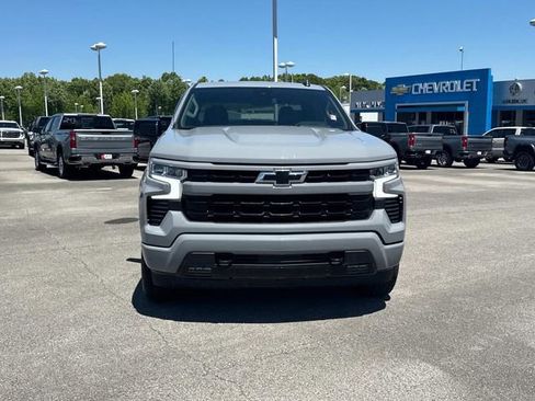 Used 2024 Chevrolet Silverado 1500 RST AWD/4WD image 9
