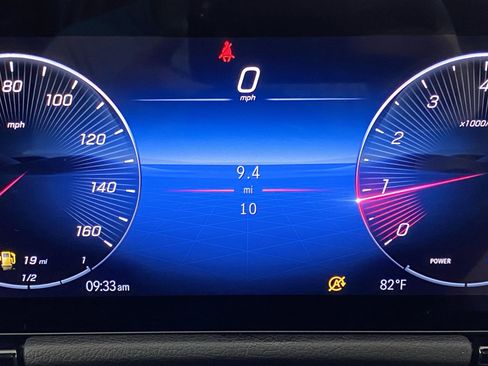 Certified 2025 Mercedes-Benz GLA 250 4MATIC image 19