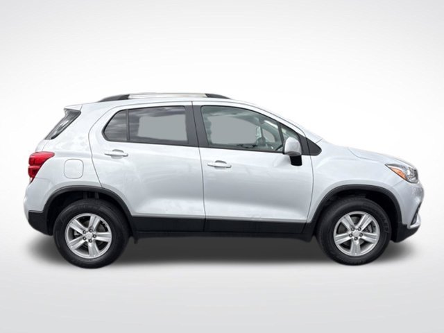 Used 2022 Chevrolet Trax LT w/ Driver Confidence Package AWD/4WD image 7