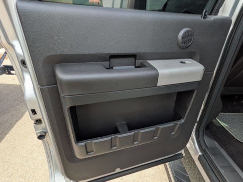 Used 2016 Ford F250 Lariat RWD image 18