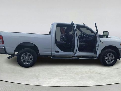Used 2024 RAM 2500 Big Horn image 14