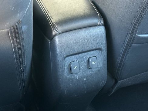 Used 2024 Nissan Kicks SR w/ SR Premium Package image 14