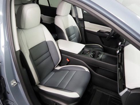 Used 2024 Honda Prologue Touring image 2