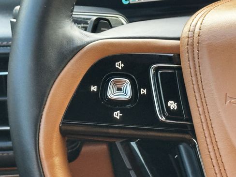 Used 2020 Lincoln Aviator Black Label w/ Dynamic Handling Package AWD/4WD image 13