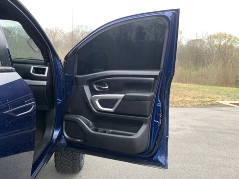 Used 2019 Nissan Titan PRO-4X w/ Pro-4x Utility Package image 31