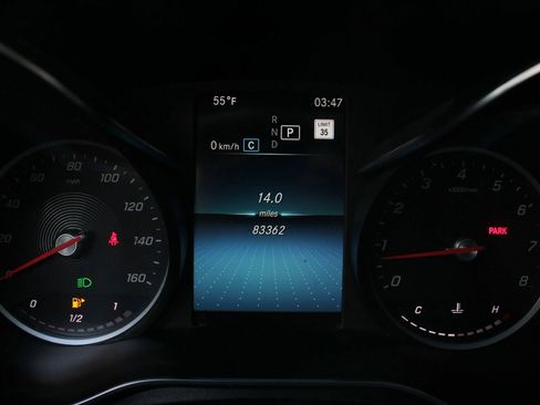 Used 2020 Mercedes-Benz GLC 300 4MATIC w/ Multimedia Package image 33