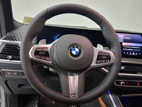 New 2026 BMW X7 xDrive40i w/ M Sport Package image 13