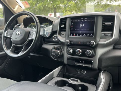 Used 2020 RAM 1500 Big Horn AWD/4WD image 3
