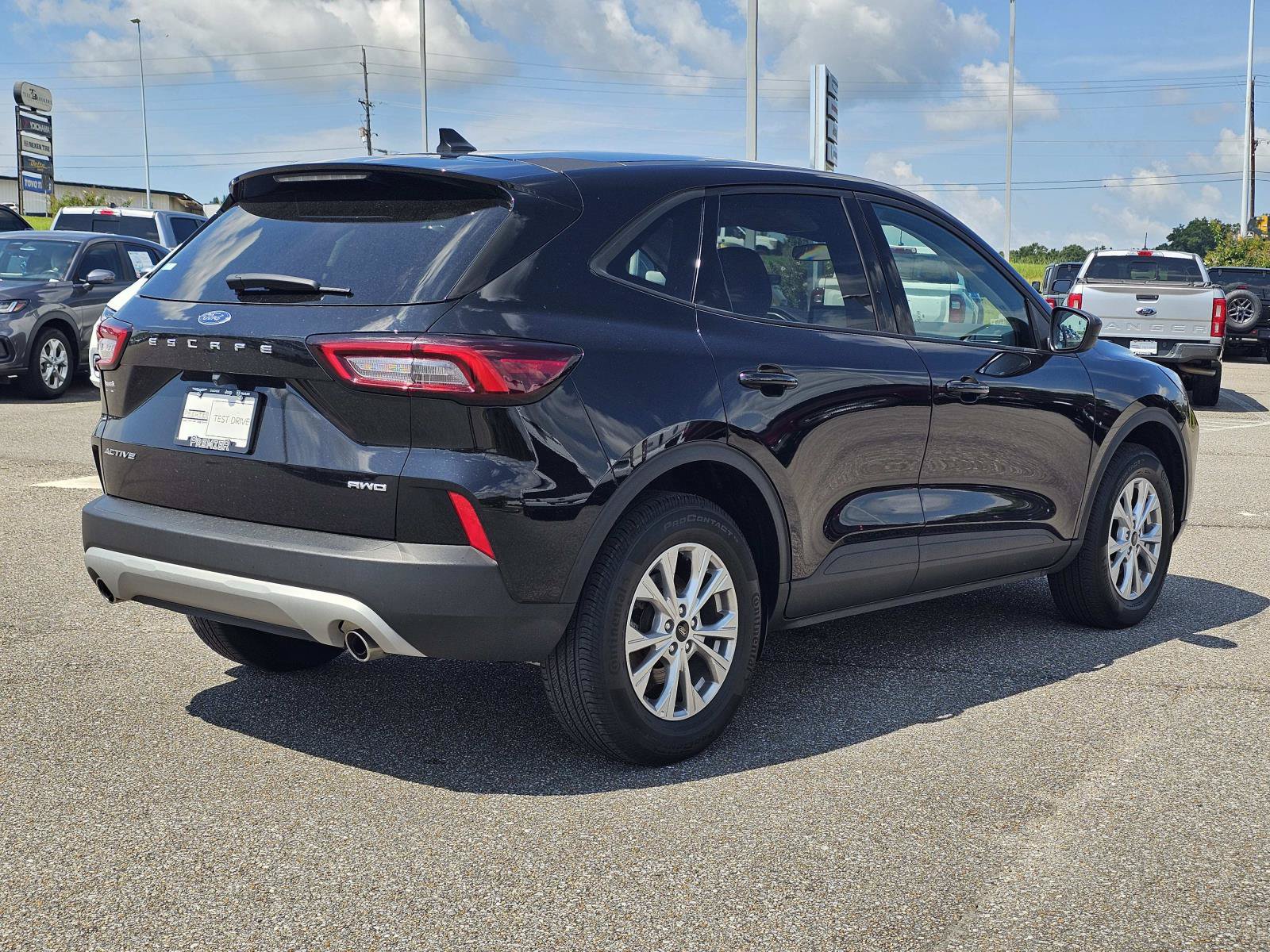 Used 2025 Ford Escape Active AWD/4WD image 8