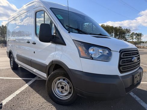 Used 2018 Ford Transit 150 Base image 1