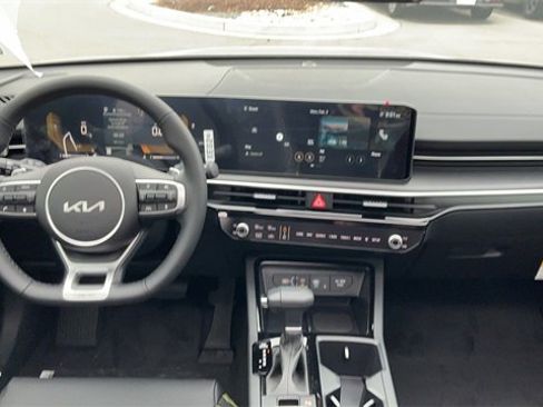 Certified 2025 Kia K5 GT image 31