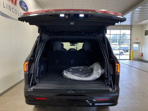 New 2026 Lincoln Navigator L Black Label image 39