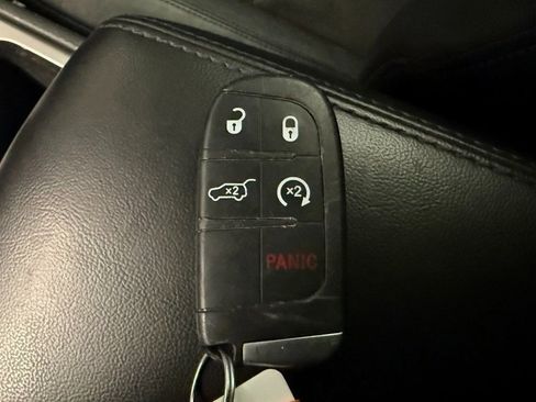 Used 2022 Jeep Grand Cherokee Laredo X image 18