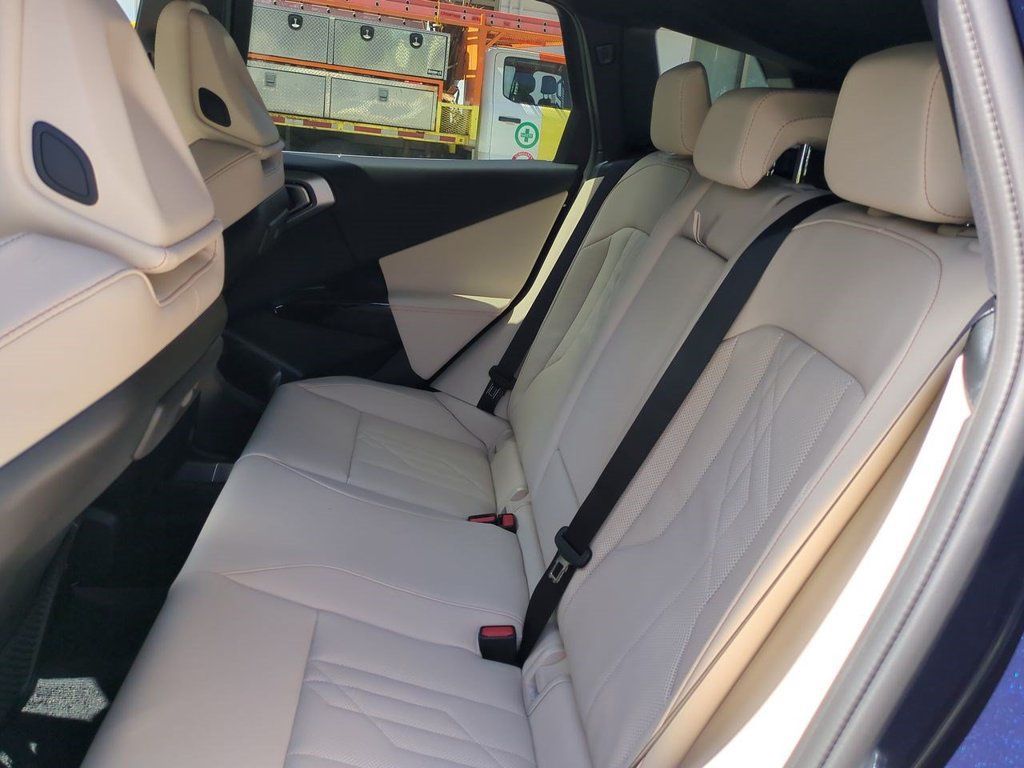 New 2026 BMW X3 xDrive30i w/ Premium Package AWD/4WD image 14