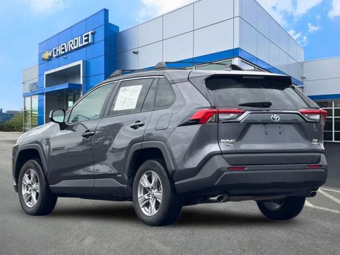 Used 2024 Toyota RAV4 XLE AWD/4WD image 6