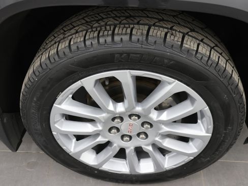 Used 2020 GMC Acadia Denali w/ Trailering Package image 3