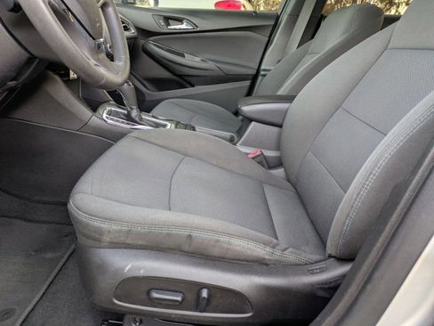 Used 2018 Chevrolet Cruze LT w/ LT Fleet Convenience Package image 12