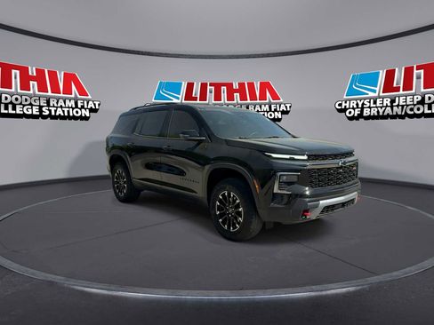 Used 2025 Chevrolet Traverse Z71 w/ LPO, Floor Liner Package image 2