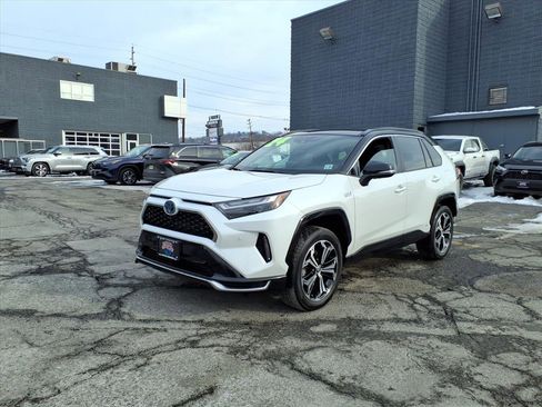 Certified 2024 Toyota RAV4 XSE image 3