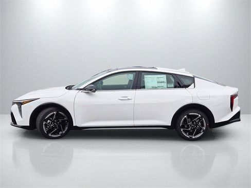New 2026 Kia K4 GT-Line image 9