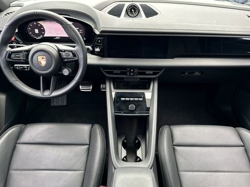 Used 2025 Porsche Macan 4S Electric image 6