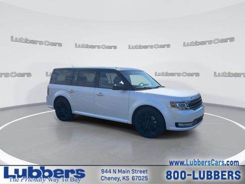 Used 2018 Ford Flex Limited w/ Equipment Group 301A FWD image 2