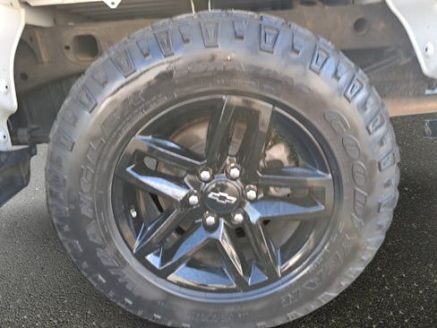 Used 2021 Chevrolet Silverado 1500 LT Trail Boss AWD/4WD image 27