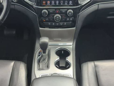 Certified 2020 Jeep Grand Cherokee Limited AWD/4WD image 29