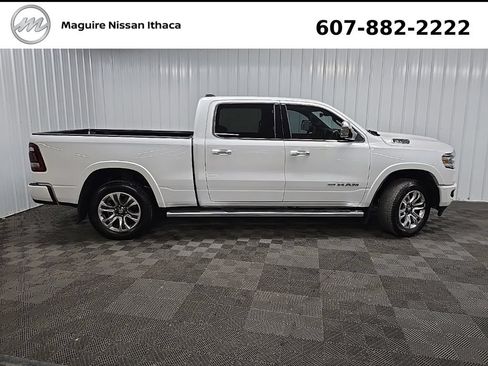 Used 2022 RAM 1500 Limited w/ Body-Colour Bumper Group AWD/4WD image 3