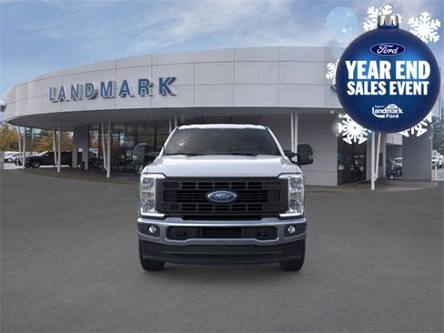 New 2026 Ford F250 XL w/ XL Off-Road Package image 6