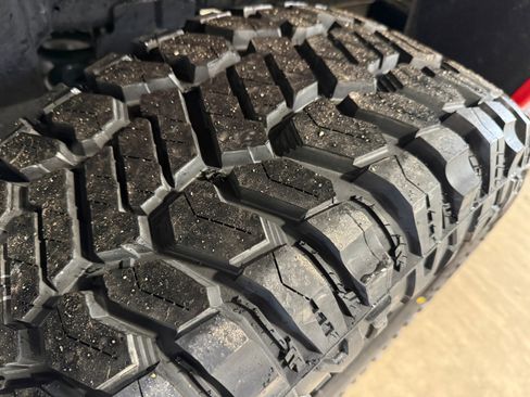 Certified 2024 RAM 2500 Big Horn w/ Sport Appearance Package image 19